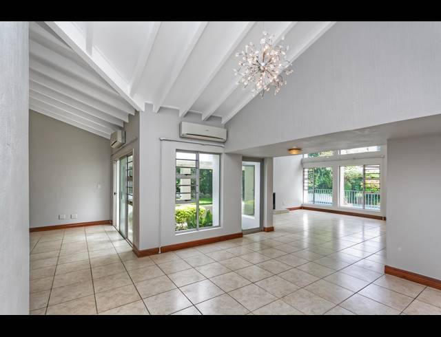 3 BEDROOM CLUSTER FOR SALE IN STRATHAVON